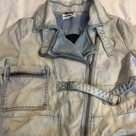 One Teaspoon Cropped Jean Jacket - Picture 5 of 10